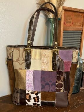 ✨Vintage✨ Y2K Coach Patchwork Tote in Brown, Purple, Gold and Cream